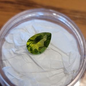 2 Ct Loose Peridot